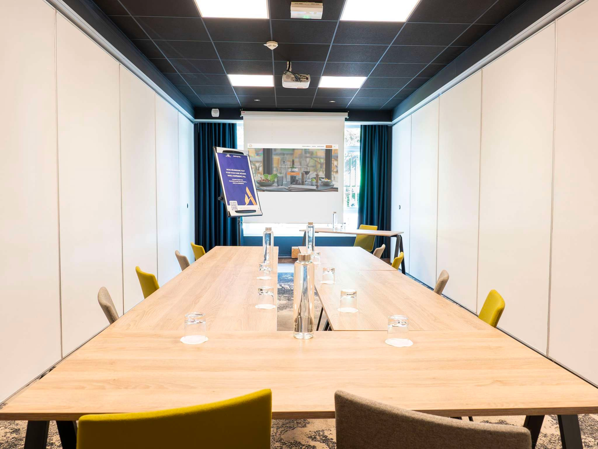 Salle de réunion 4